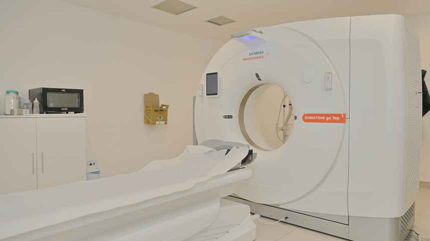 Aparelho tomógrafo da Lagos Scan